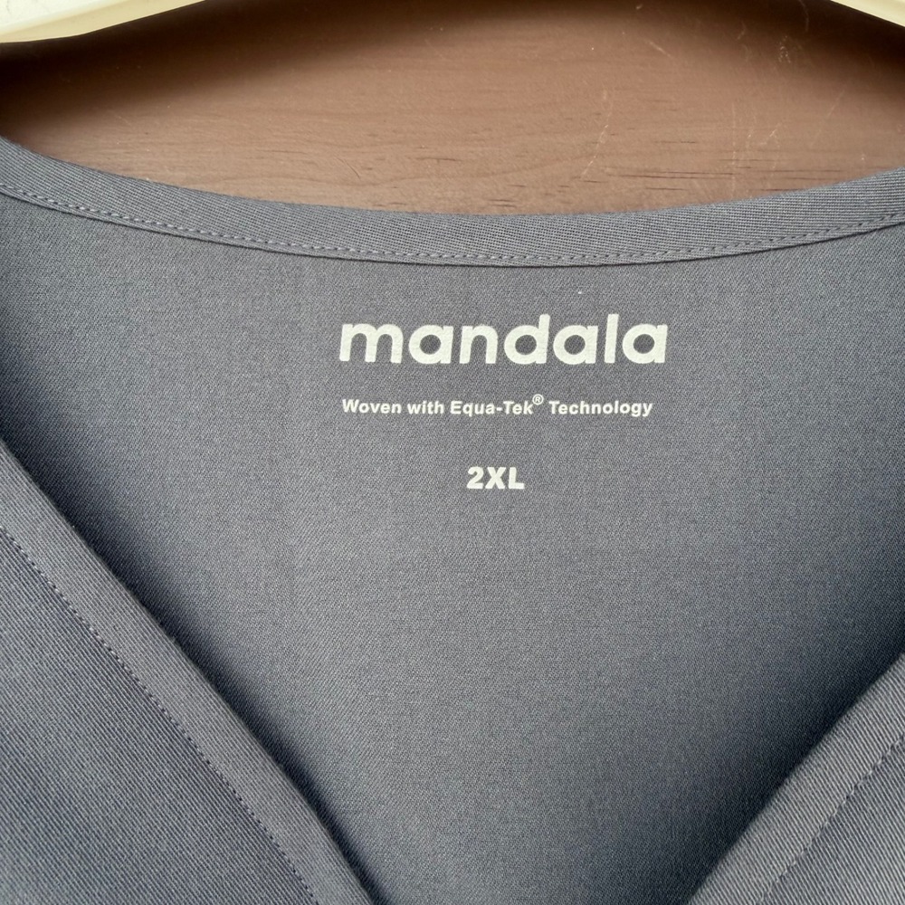 Mandala Scrub Set Women 2XL Gray Excellent Equa-Tek Performance V-Neck Cargo - Picture 3 of 7
